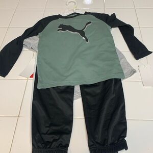 Size 5 unisex Puma 3piece sweat set. NWT black/grey/green